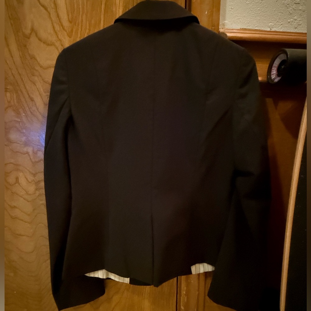 Black Ann Taylor blazer with two front pockets. 2p NWOT - Picture 8 of 11